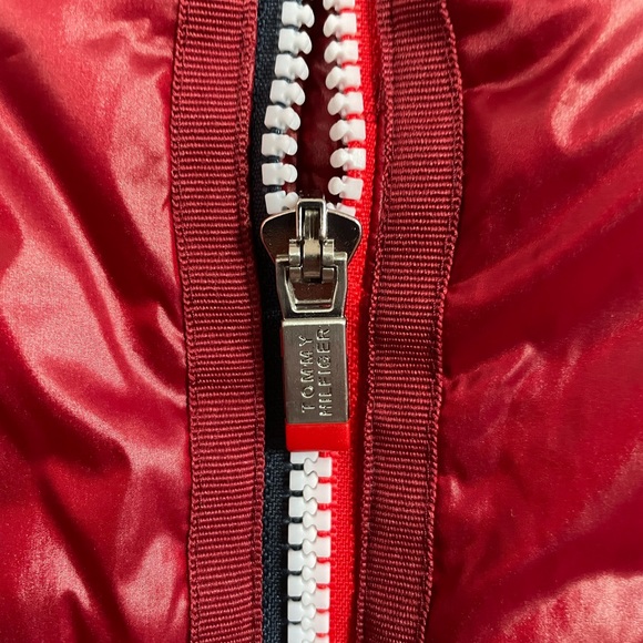 Tommy Hilfiger Puffer Vest - Picture 5 of 16